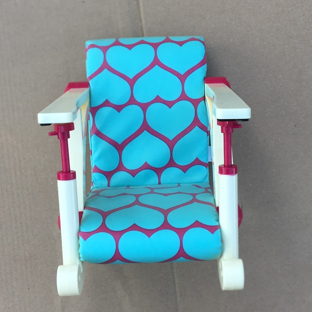 Doll chair